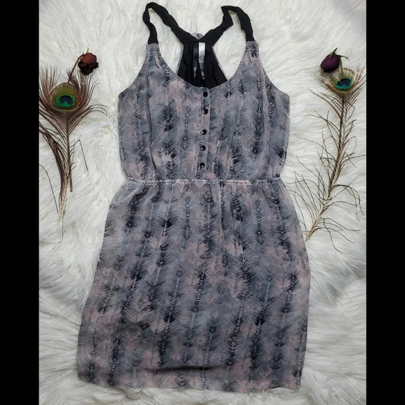 Kensie Button Front Feather Print Dress - Picture 1 of 8